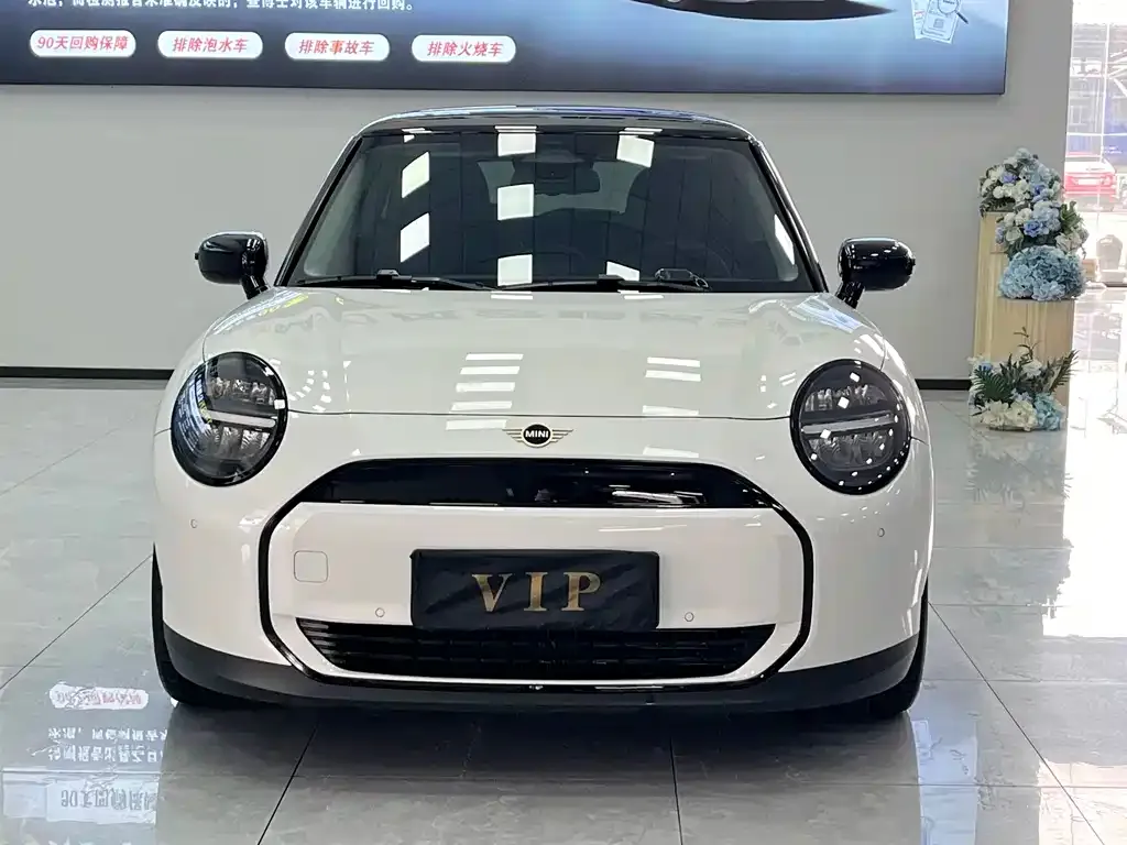 MINI Cooper EV — фото 8