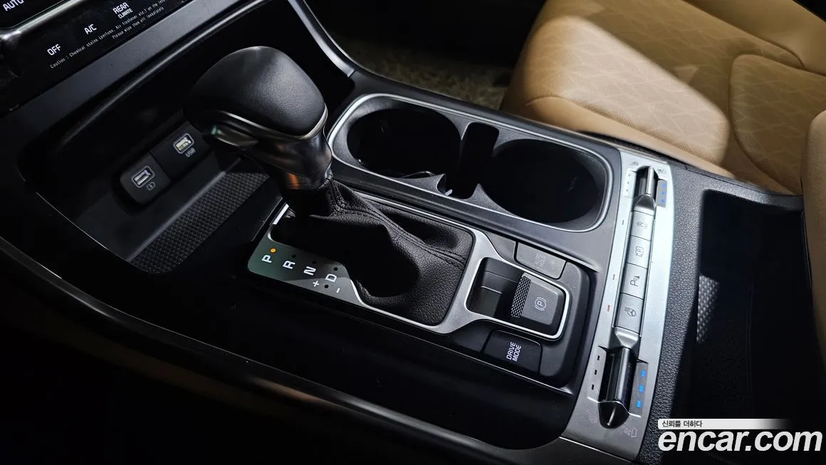 Kia Carnival — фото 10
