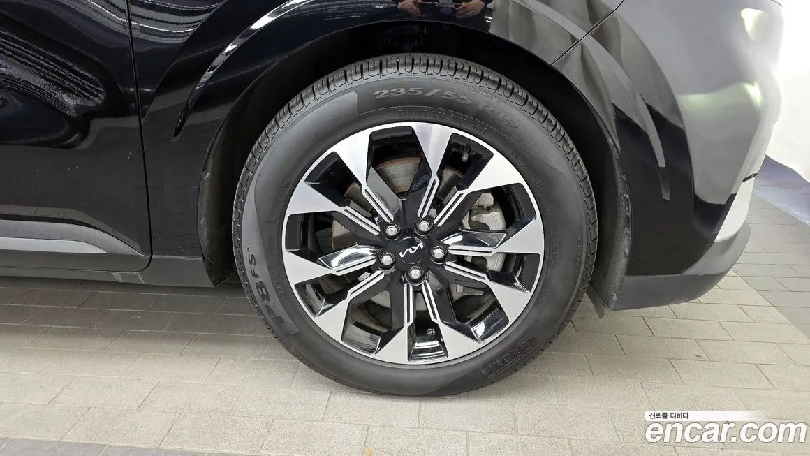 Kia Carnival — фото 10