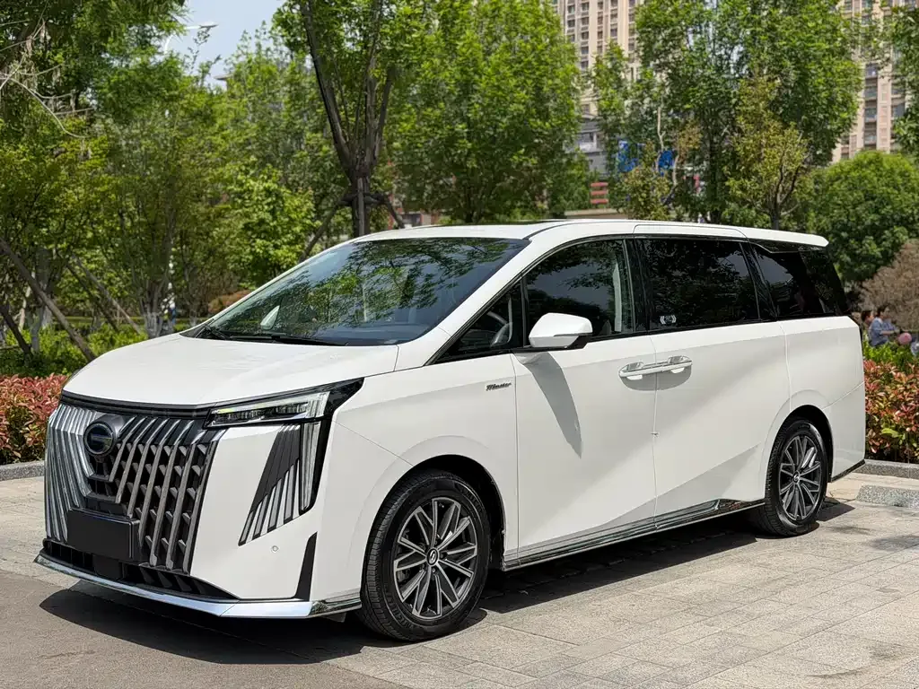 GAC Motor Trumpchi M8 — фото 1