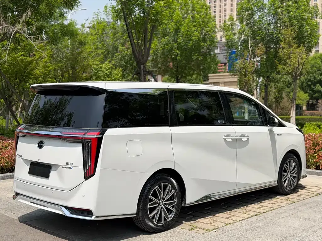 GAC Motor Trumpchi M8 — фото 2