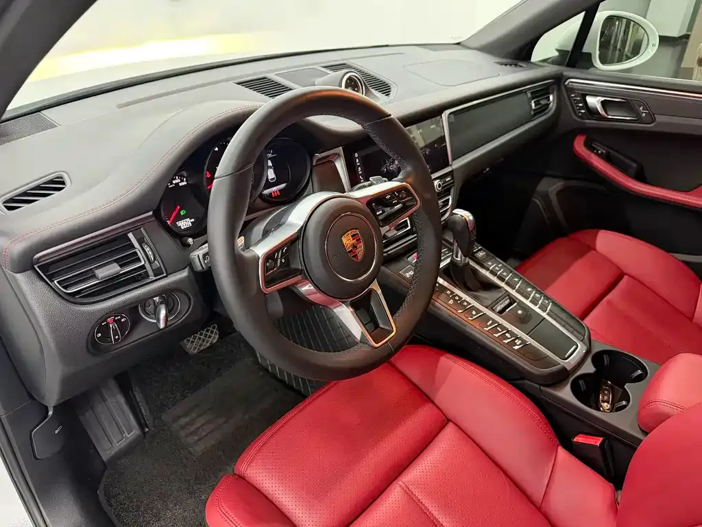 Porsche Macan — фото 7