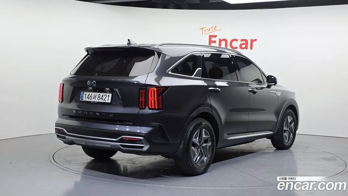 Kia Sorento — фото 6