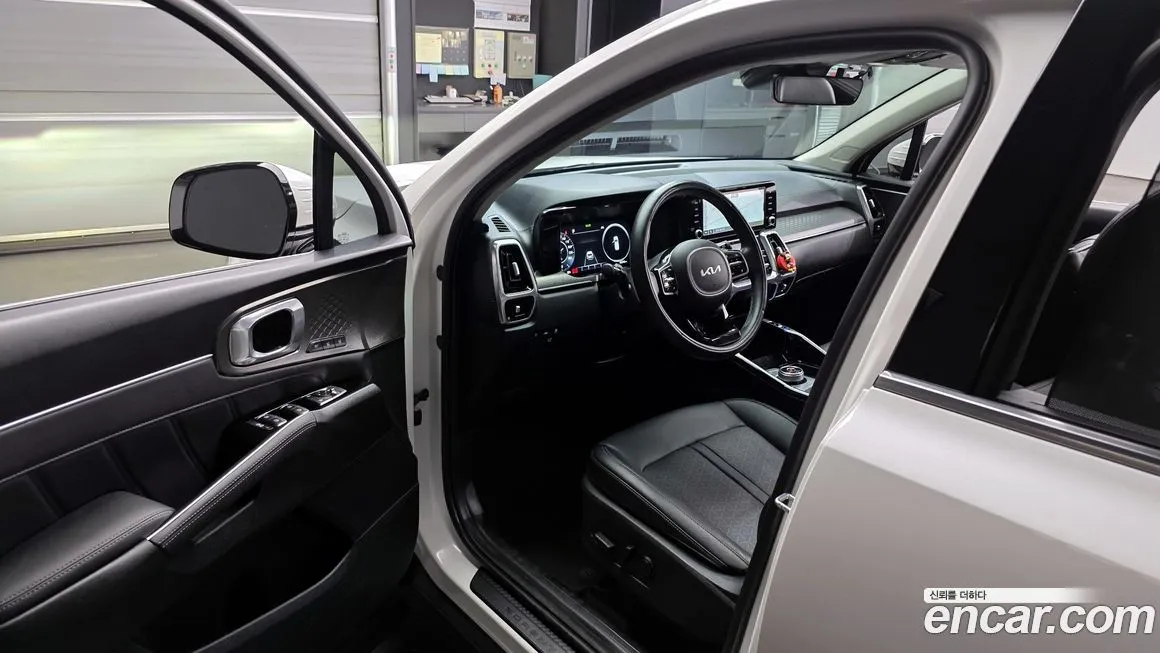 Kia Sorento — фото 8