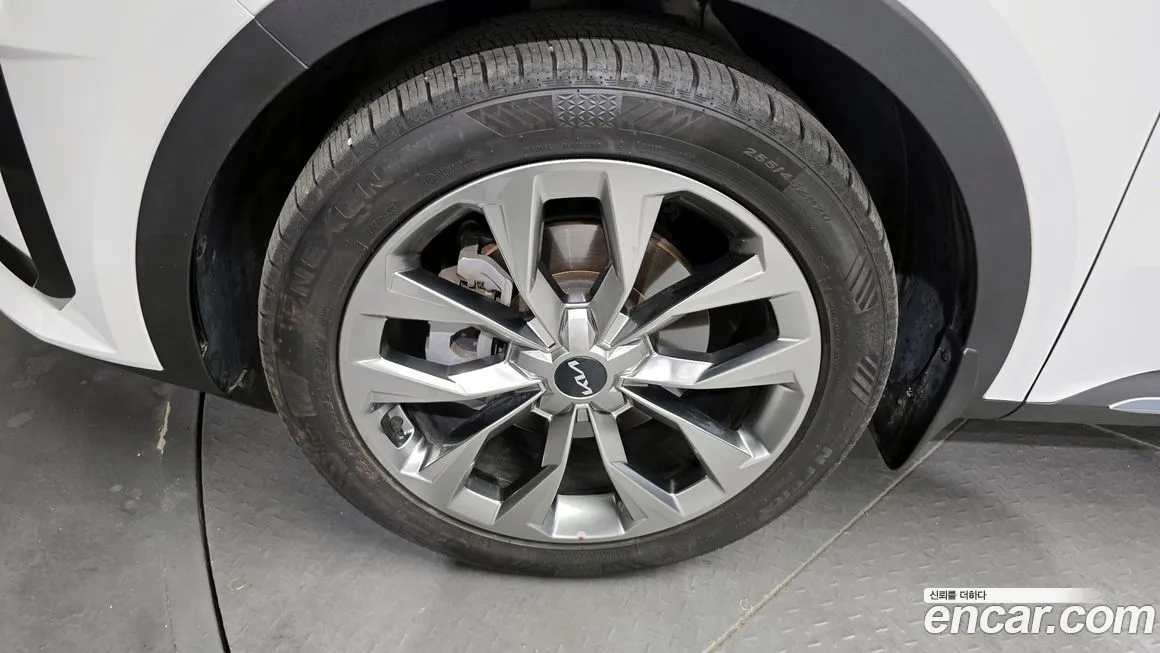 Kia Sorento — фото 6