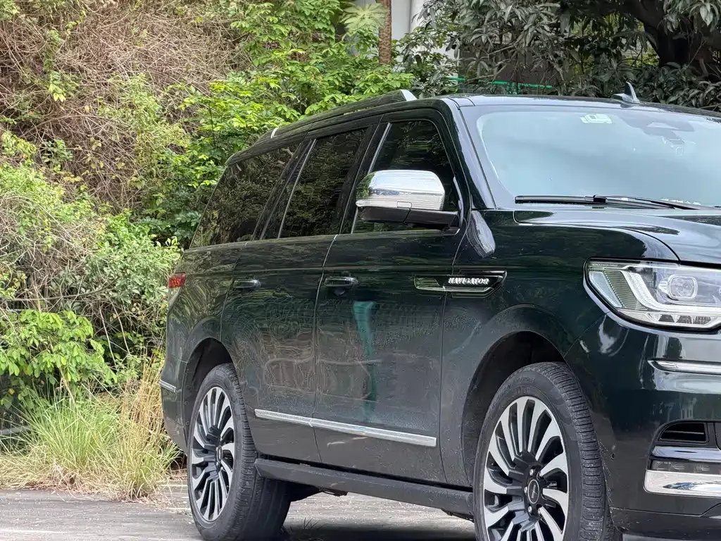 Lincoln Navigator — фото 10