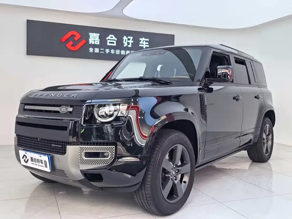 Land Rover Defender — фото 1
