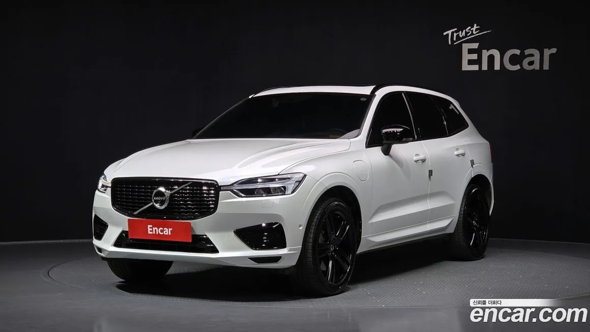 Volvo XC60 — фото 1