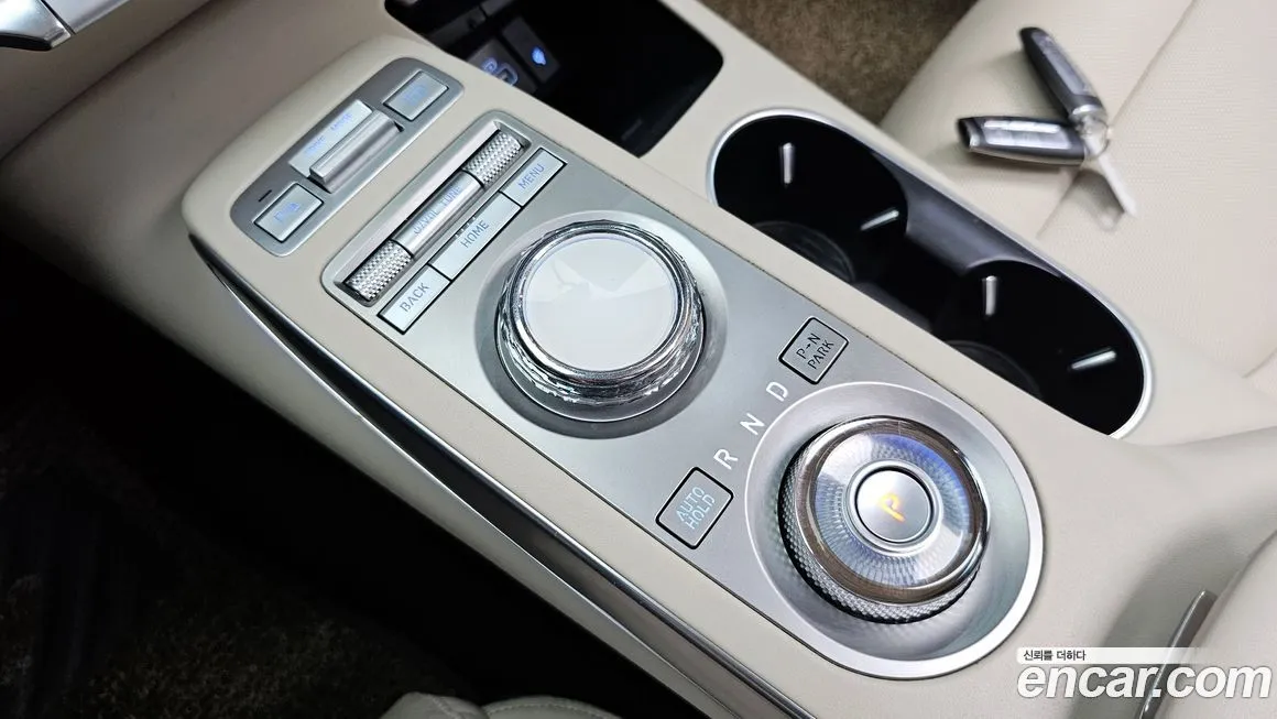 Genesis GV70 — фото 2