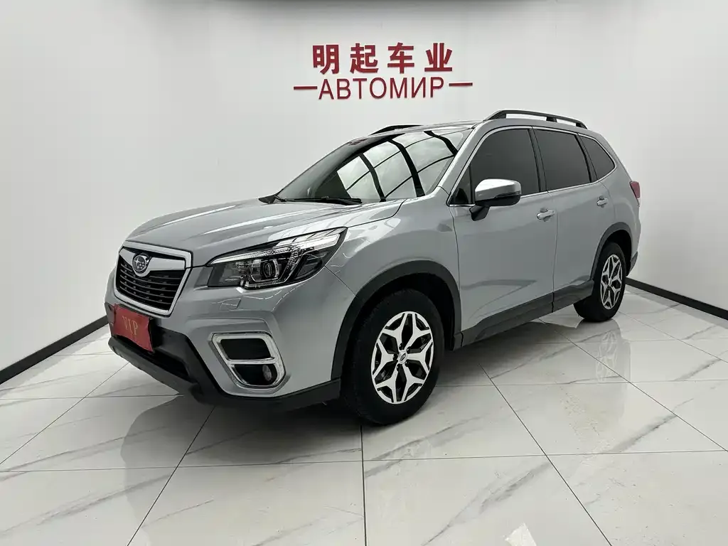 Subaru Forester — фото 1