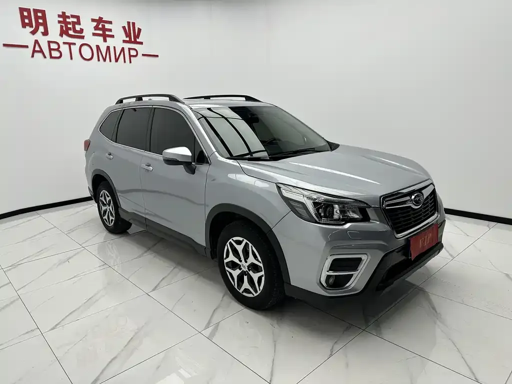 Subaru Forester — фото 2