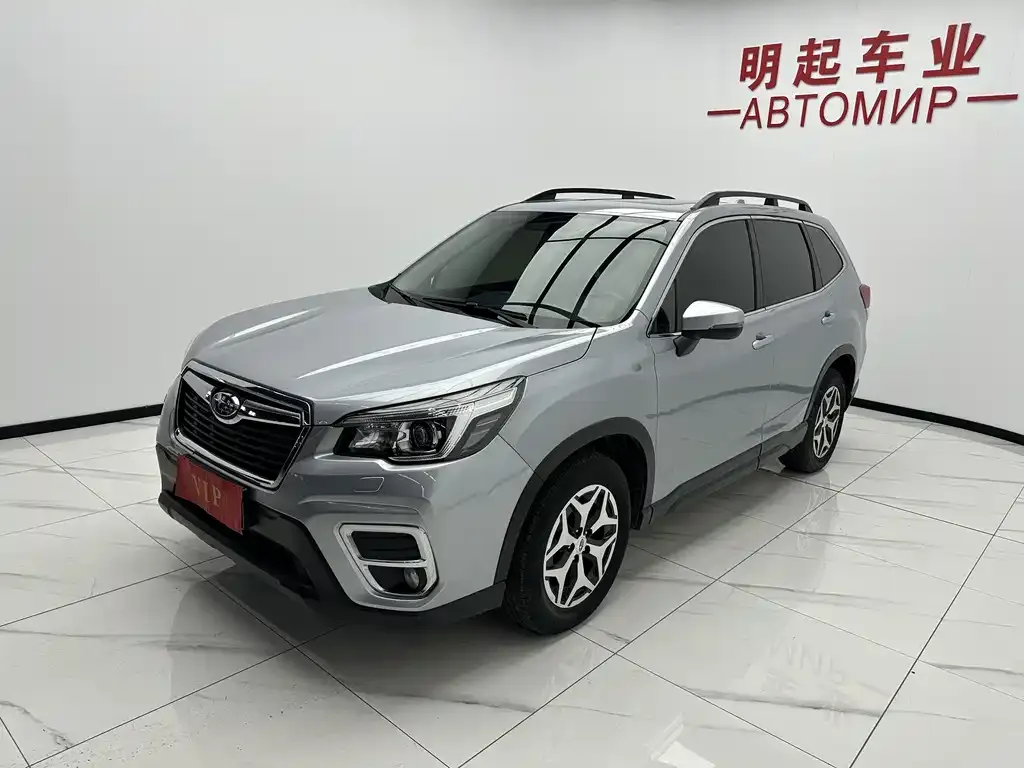 Subaru Forester — фото 4