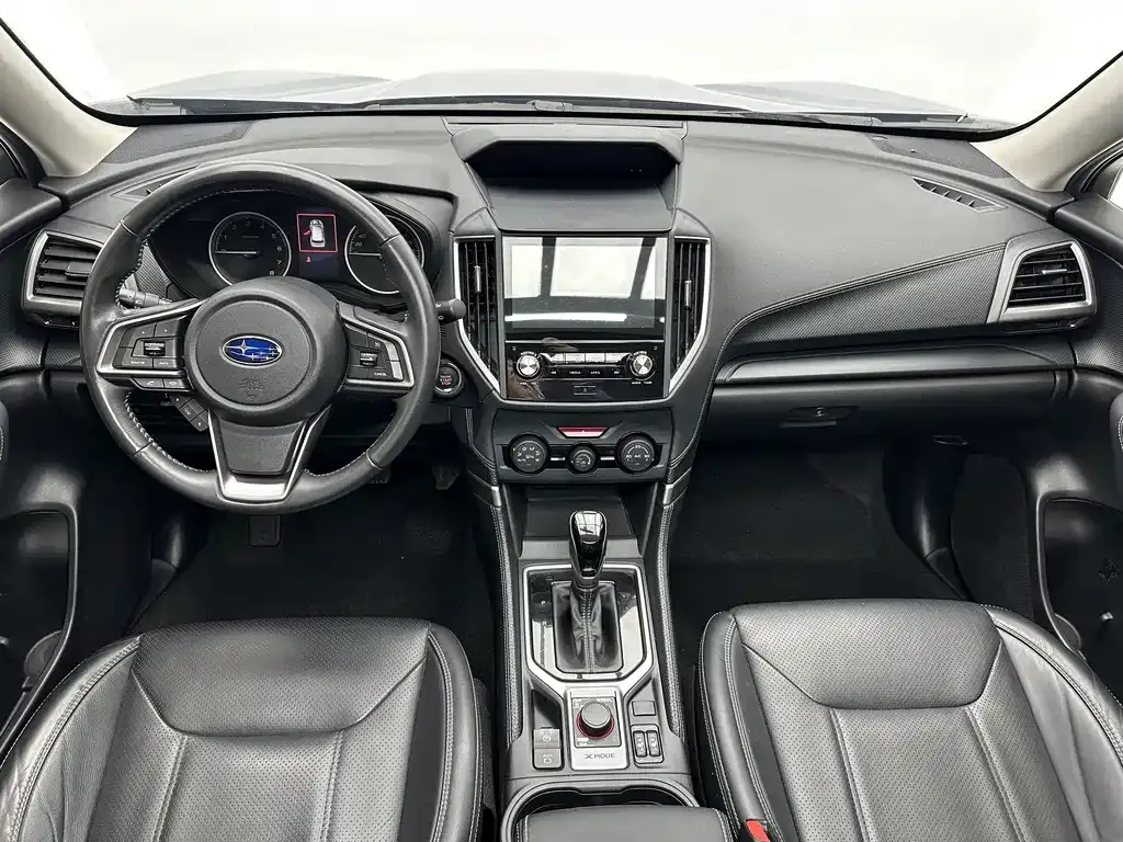 Subaru Forester — фото 6
