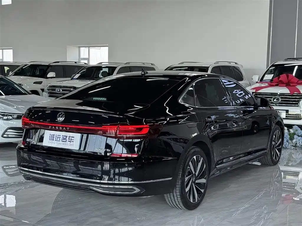 Volkswagen Passat — фото 5