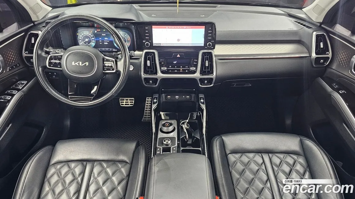 Kia Sorento — фото 10