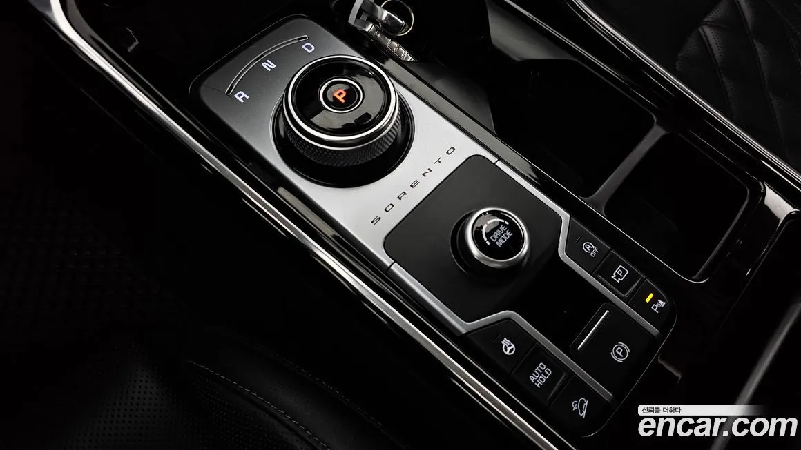 Kia Sorento — фото 6