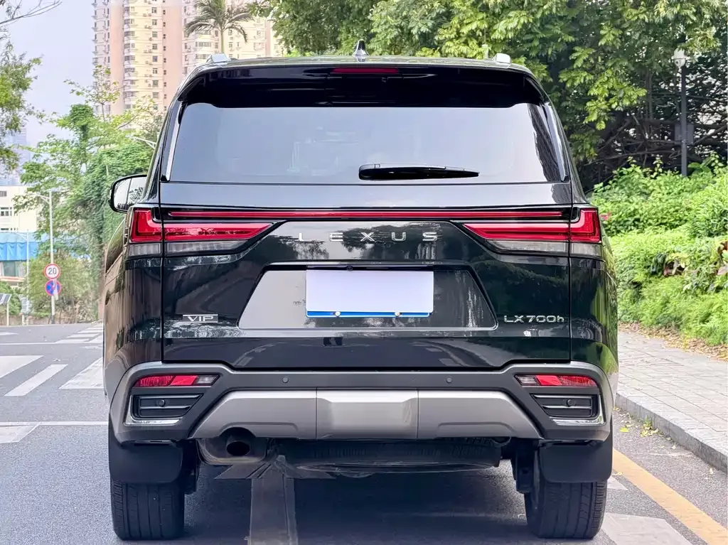 Lexus LX — фото 3