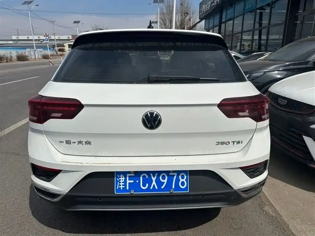 Volkswagen T-Roc — фото 4