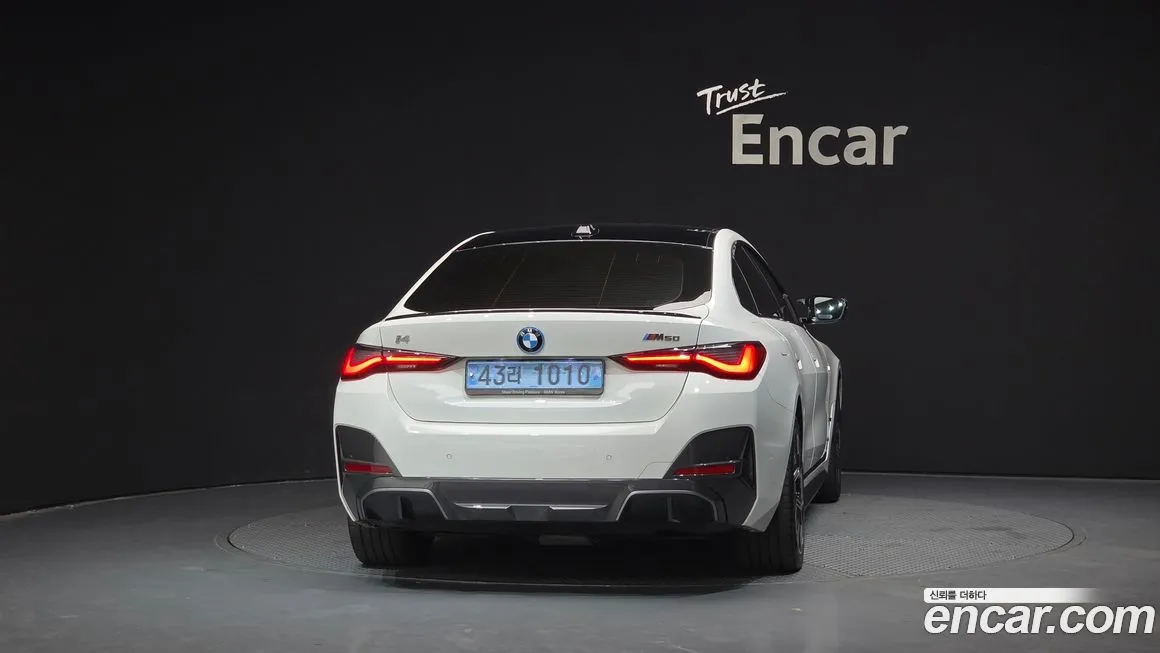 BMW i4 — фото 5