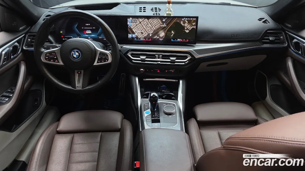 BMW i4 — фото 9