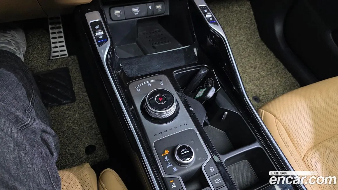 Kia Sorento — фото 7