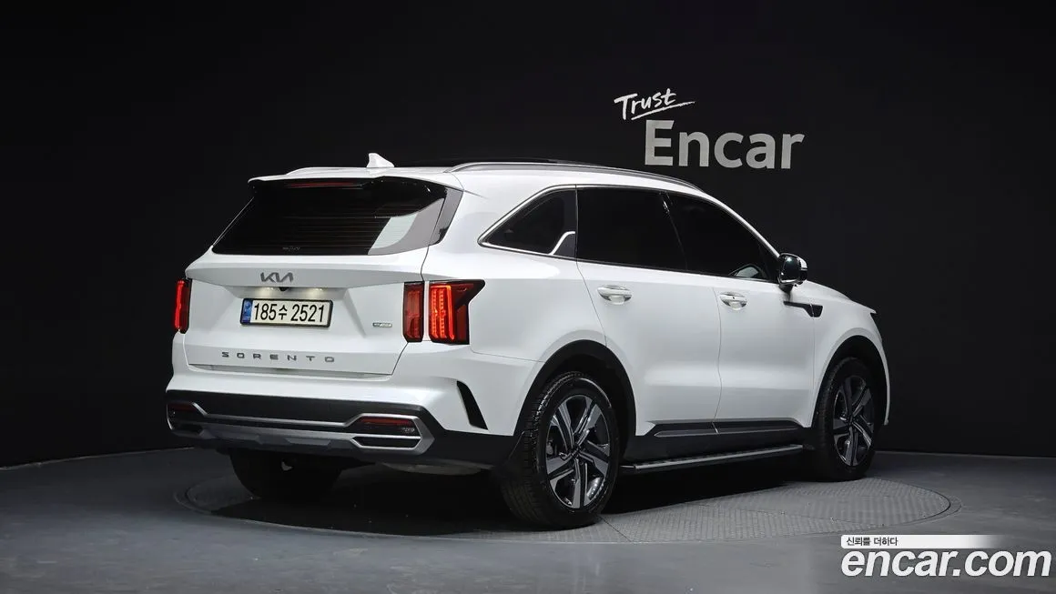 Kia Sorento — фото 7