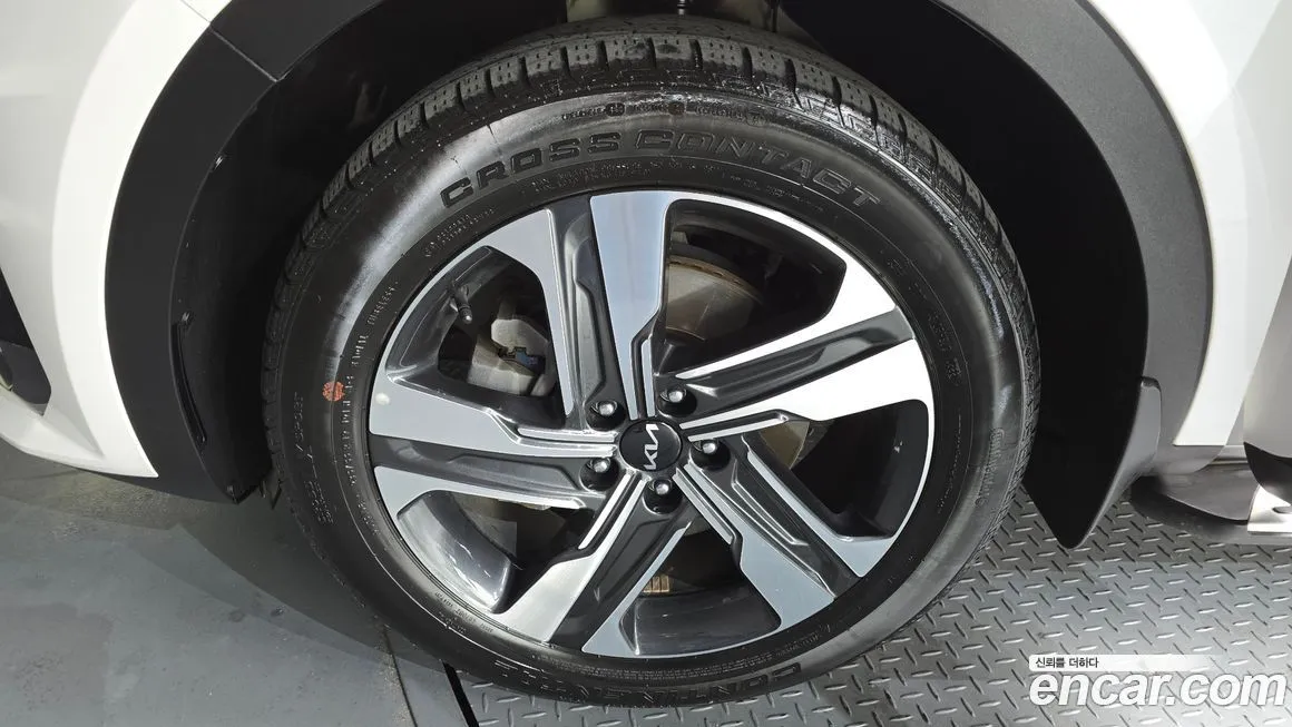 Kia Sorento — фото 6
