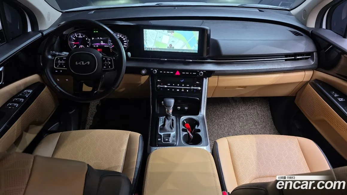 Kia Carnival — фото 10