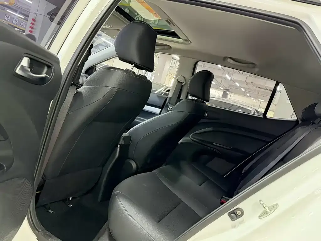 Kia KX1 — фото 2