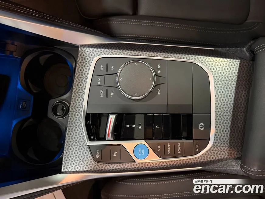 BMW i4 — фото 10