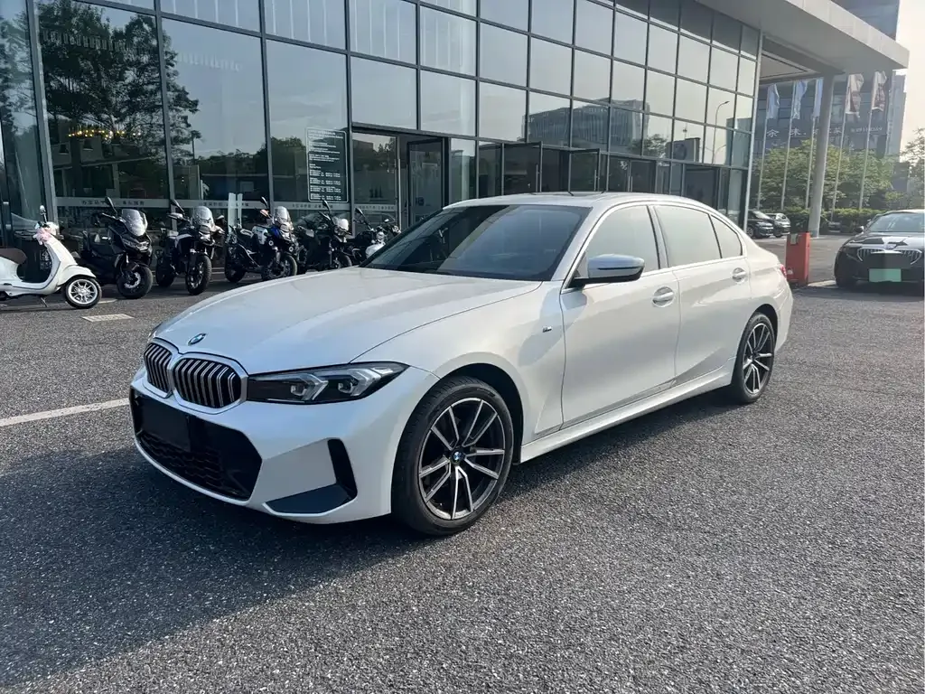 BMW 3 Series — фото 1