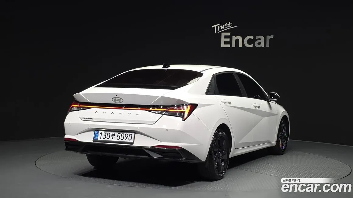 Hyundai AVANTE — фото 4