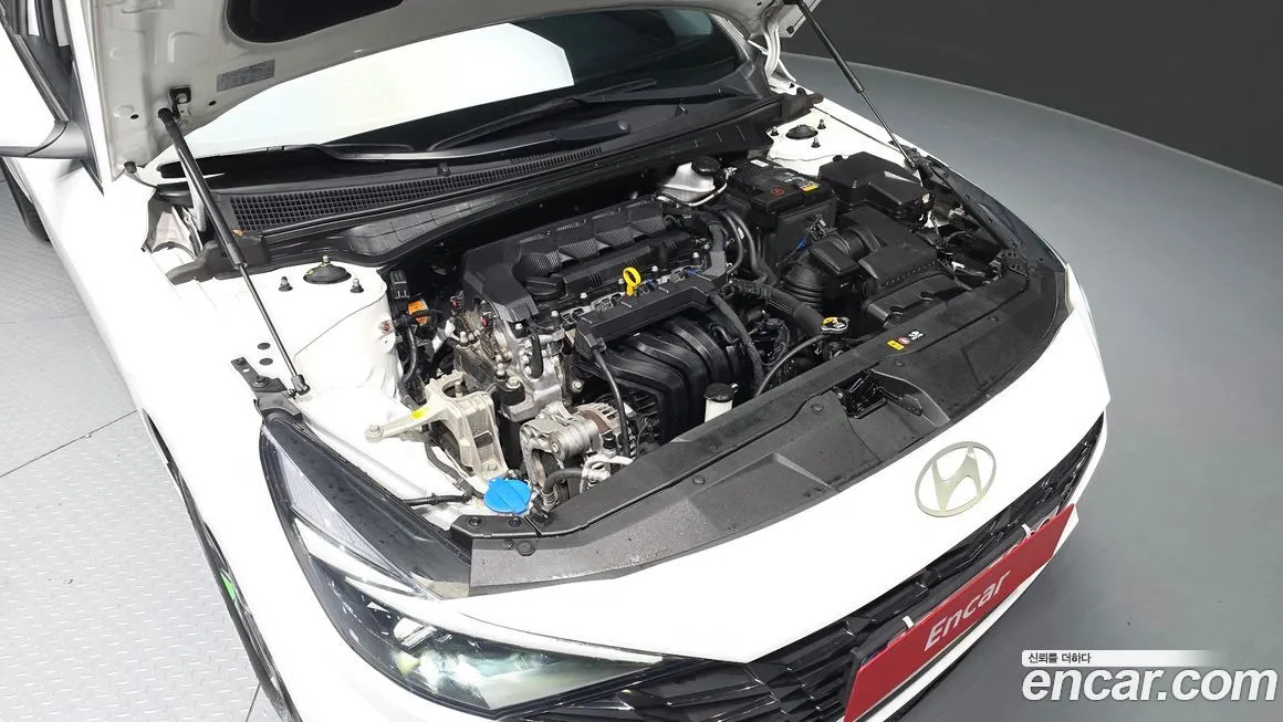 Hyundai AVANTE — фото 10