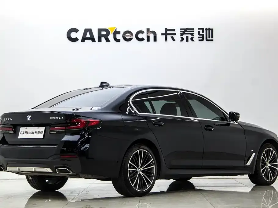 BMW 5 Series — фото 10