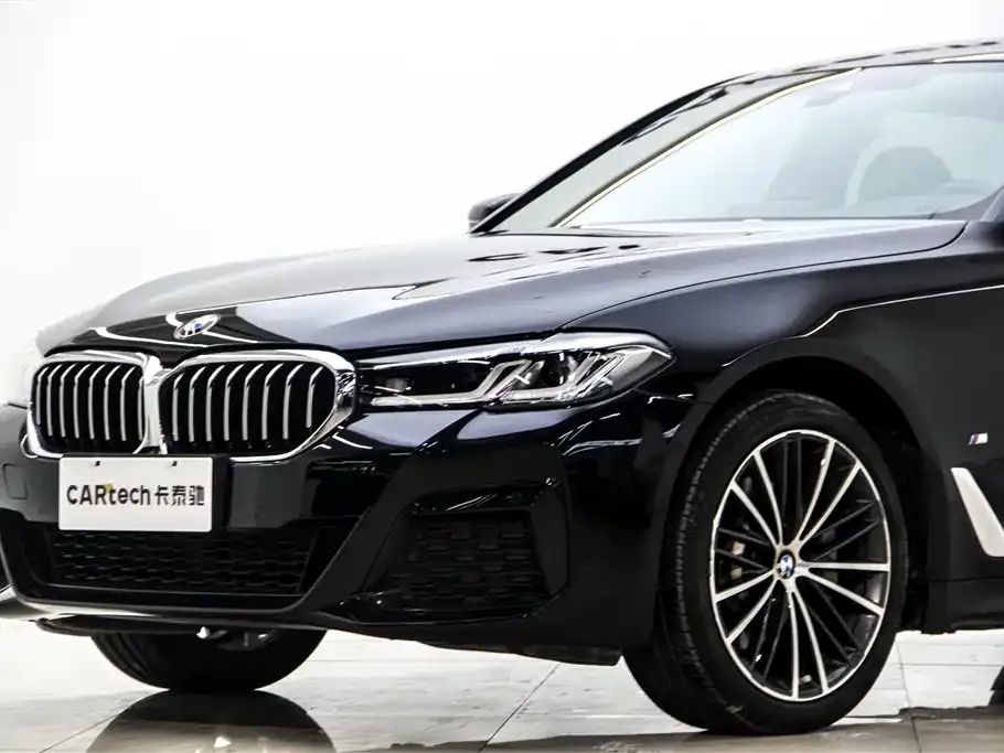 BMW 5 Series — фото 9