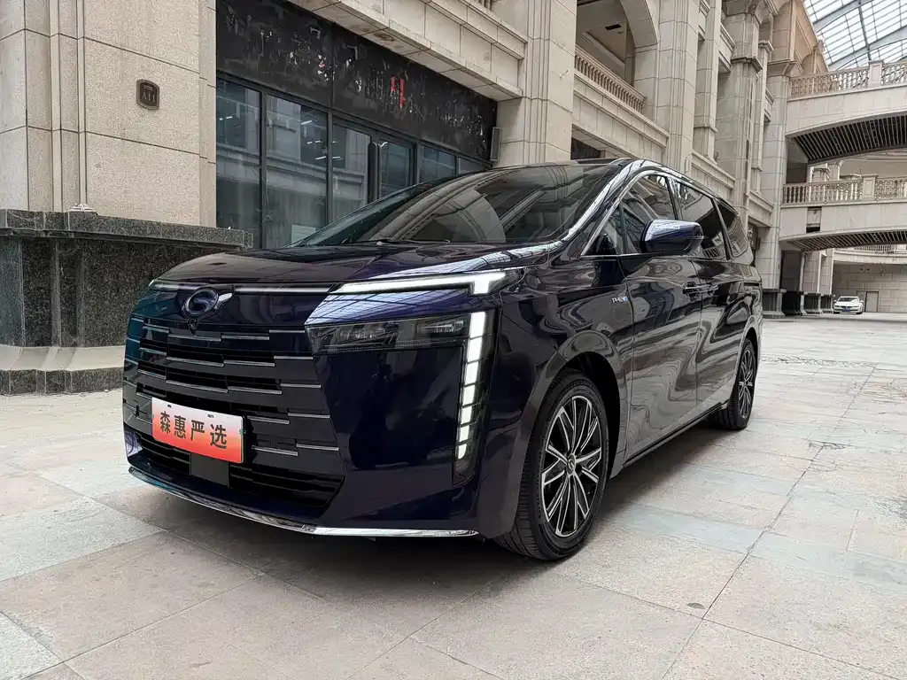 GAC Motor E8 Hybrid — фото 1