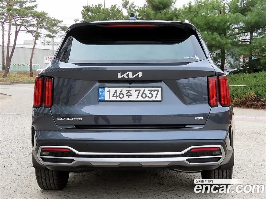 Kia Sorento — фото 10
