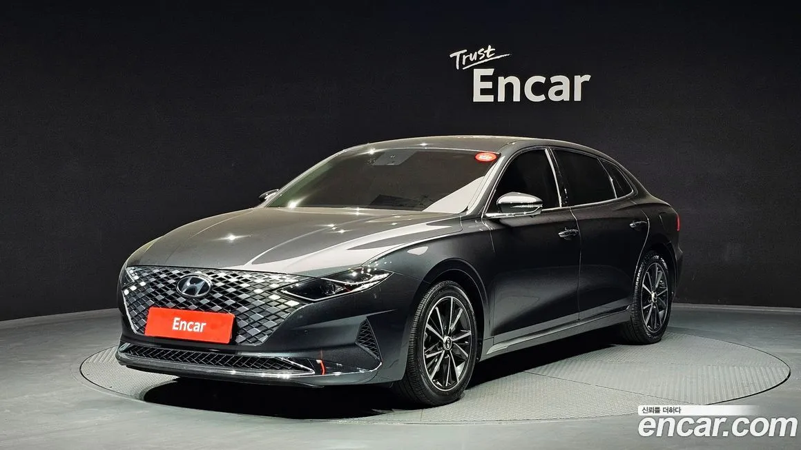 Hyundai Grandeur — фото 1