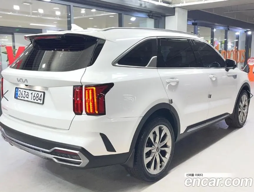 Kia Sorento — фото 6