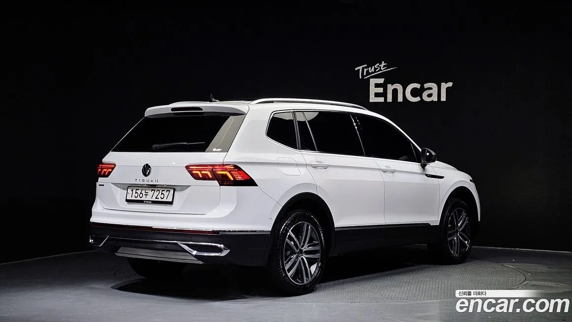 Volkswagen Tiguan — фото 5