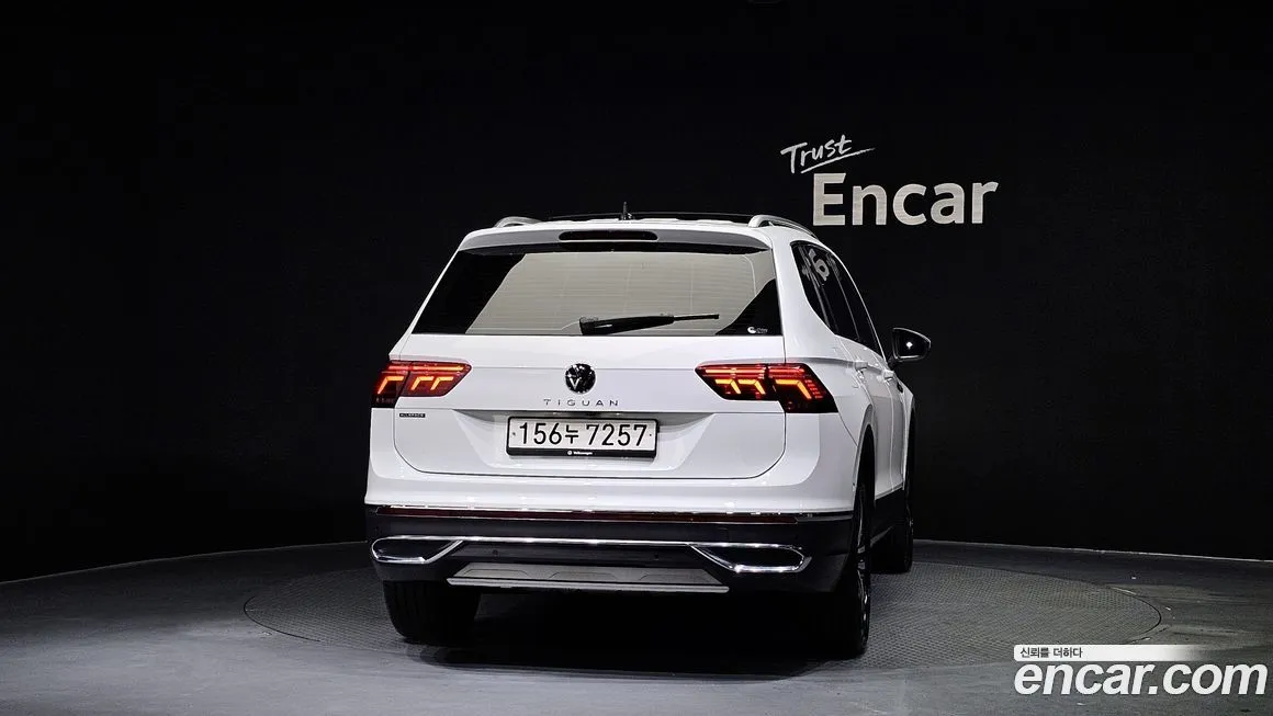 Volkswagen Tiguan — фото 3