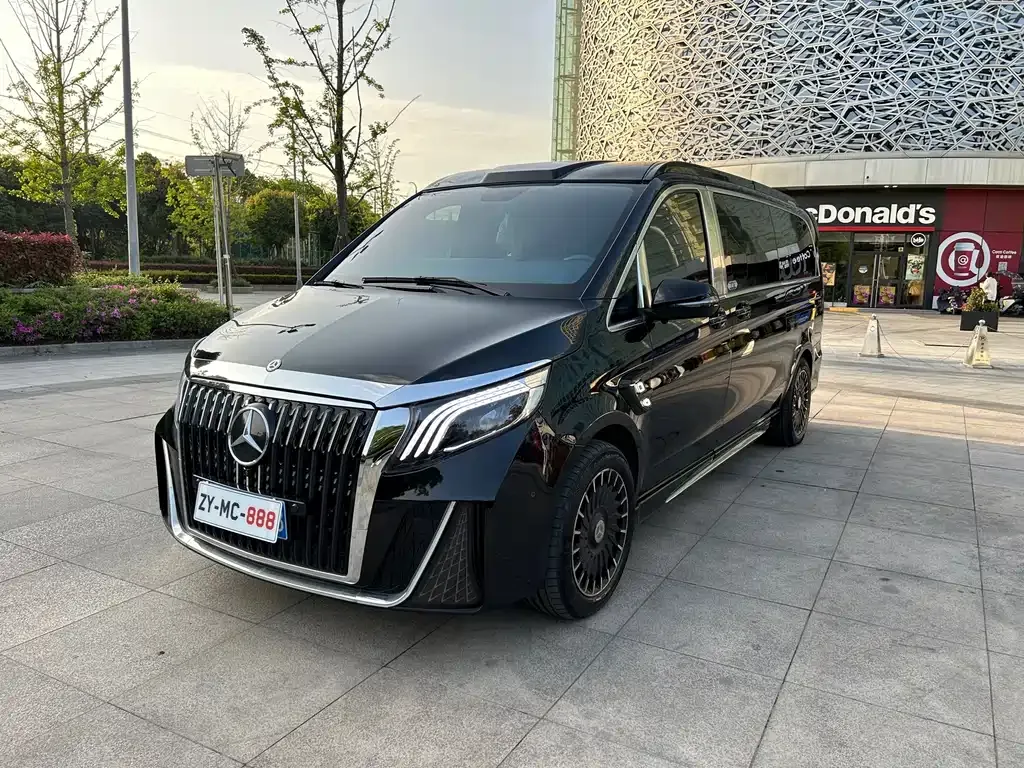 Mercedes-Benz Vito — фото 1