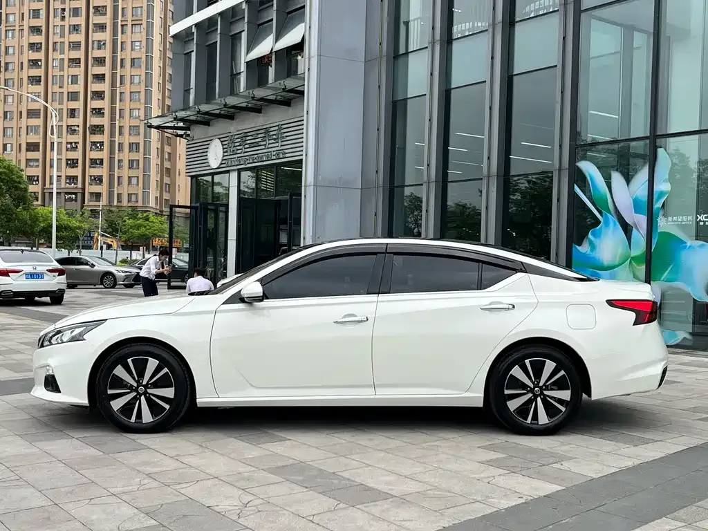 Nissan Teana — фото 3