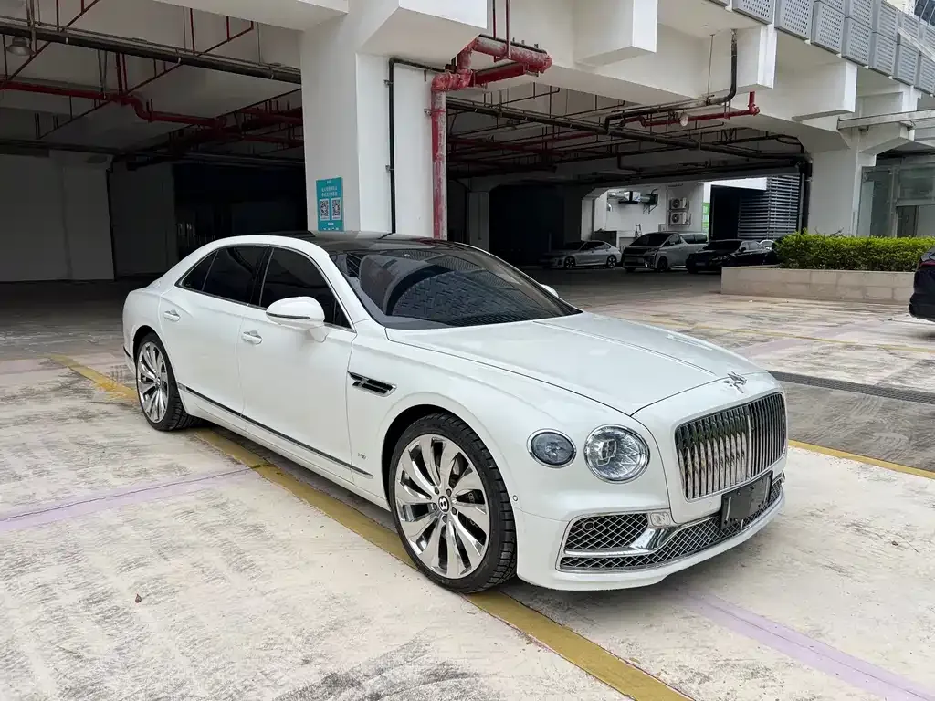 Bentley Flying Spur — фото 8