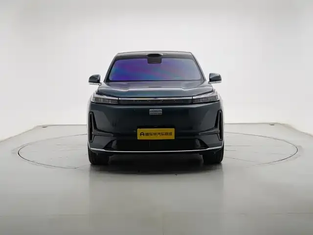 Geely Galaxy M9 — фото 9