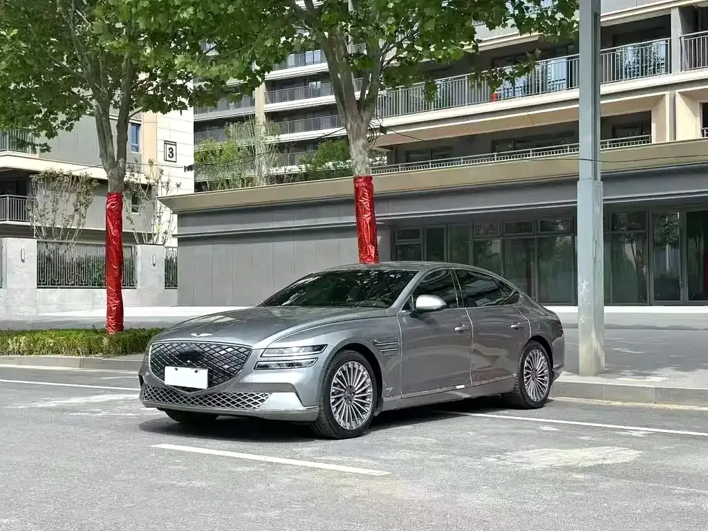 Genesis Electric G80 — фото 1