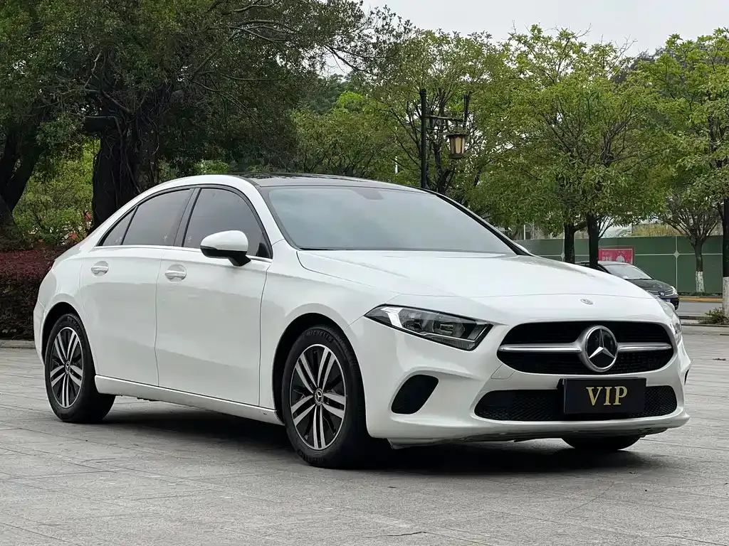 Mercedes-Benz A-Class — фото 6