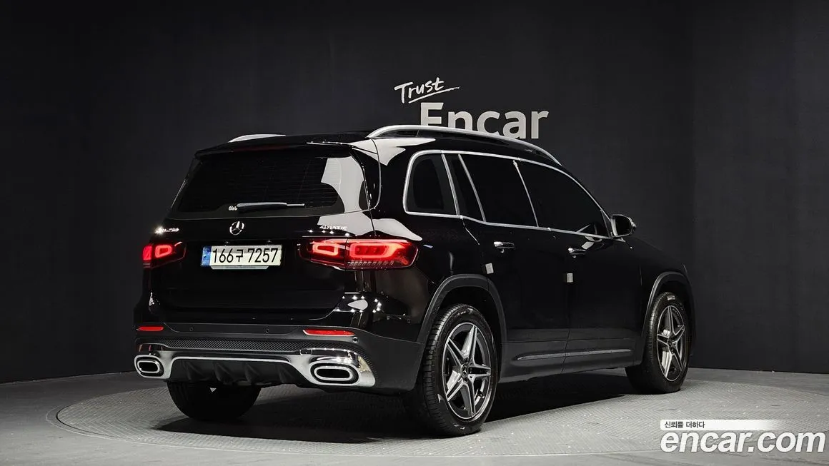 Mercedes-Benz GLB-Class — фото 8