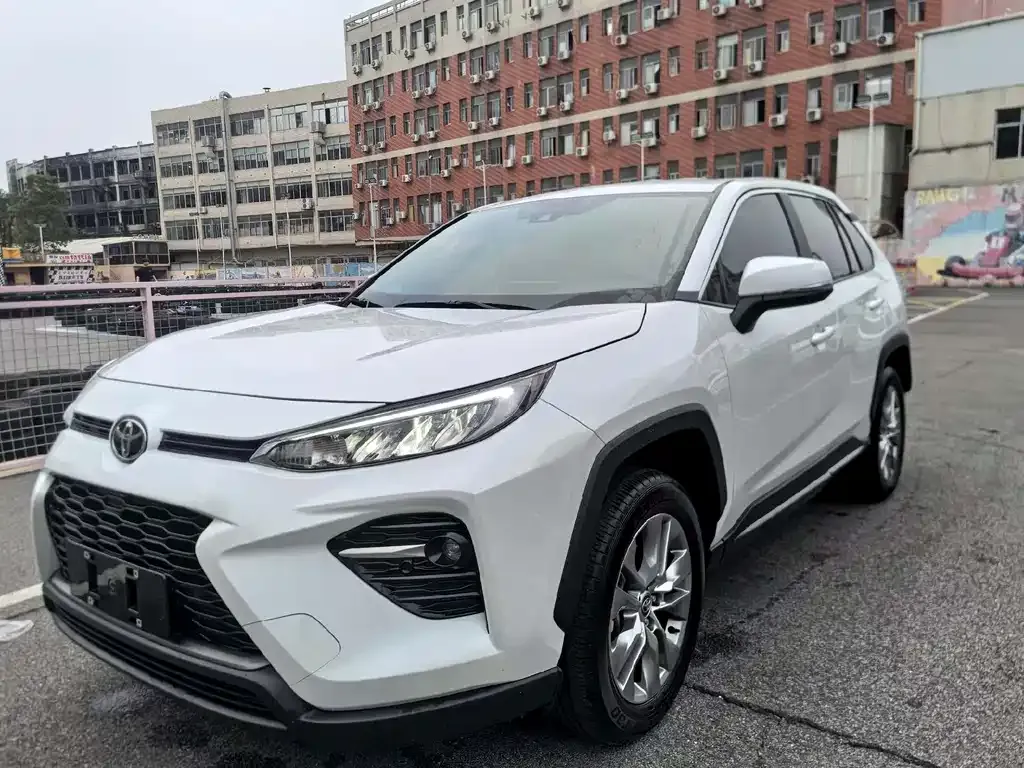 Toyota Wildlander — фото 1