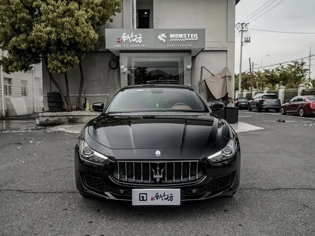 Maserati Ghibli — фото 10